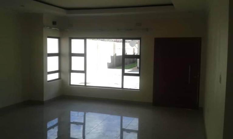 newly-built-3-bedroom-flat-for-rent-in-makeni-bonaventure-big-1