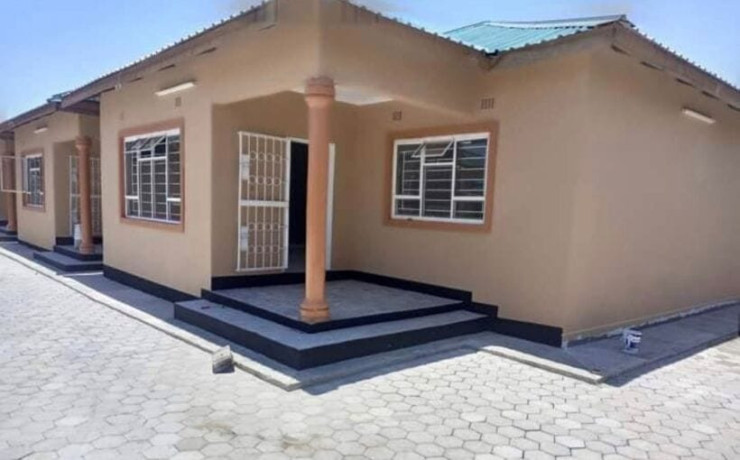 2-bedroom-flat-for-rent-in-makeni-big-0