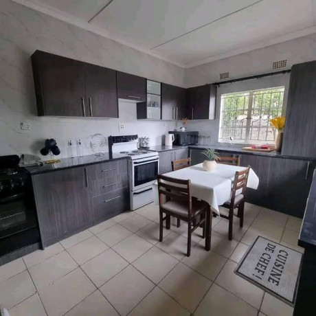 3-bedroom-apartment-for-rent-in-makeni-big-0