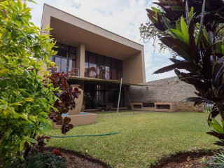 4-bedroom-furnished-apartment-for-rent-in-roma