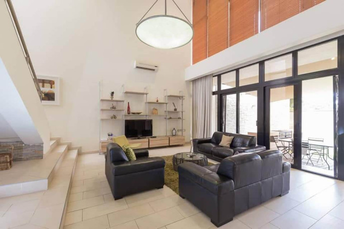 4-bedroom-furnished-apartment-for-rent-in-roma-big-5