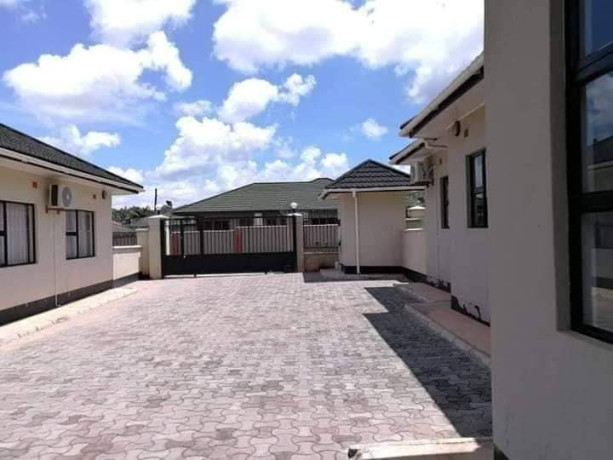 3-bedroom-apartment-for-rent-in-chudleigh-big-1