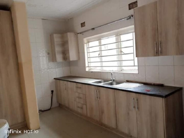 2-bedroom-flat-for-rent-in-chalala-big-5