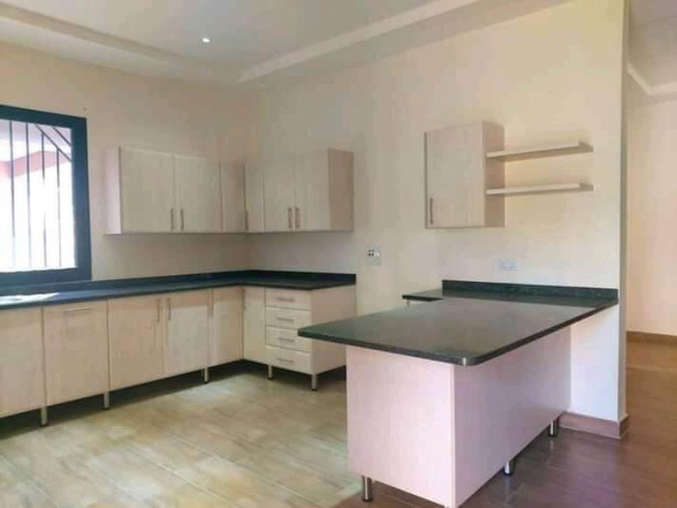 3-bedroom-flat-for-rent-in-lilayi-big-2