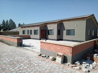 3-bedroom-flat-for-rent-in-meanwood-ndeke