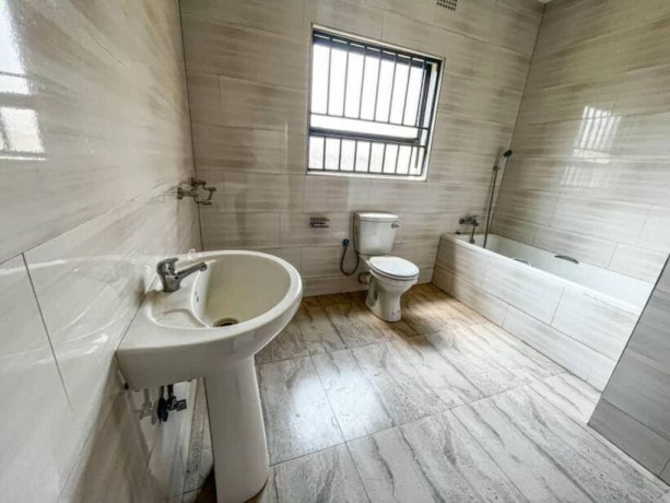 2-bedroom-flat-for-rent-in-makeni-big-4