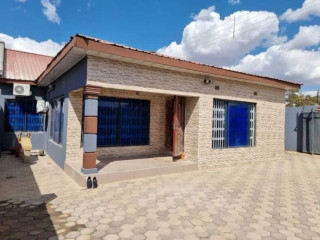 3-bedroom-flat-for-rent-in-obama