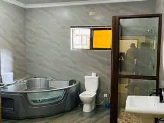 5-bedroom-house-for-sale-in-new-kasama