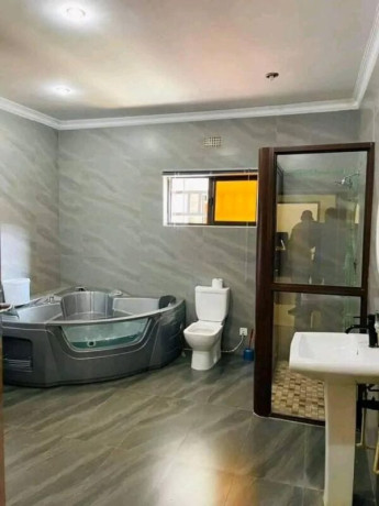 5-bedroom-house-for-sale-in-new-kasama-big-0