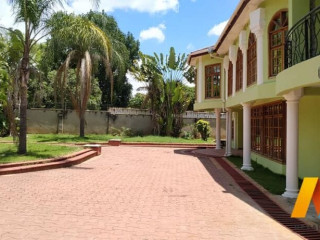 4-bedroom-maisonette-house-for-rent-in-olympia-park