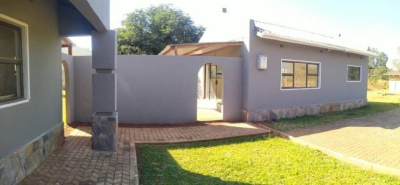 3-bedroom-house-for-sale-in-new-kasama-big-2