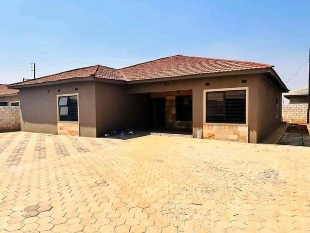 3-bedroom-house-for-sale-in-new-kasama-big-5