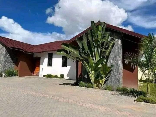 3-bedroom-house-for-rent-in-olympia-park-big-2