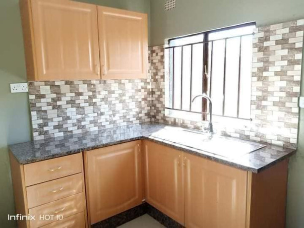 2-bedroom-flat-for-rent-in-makeni-konga-big-1