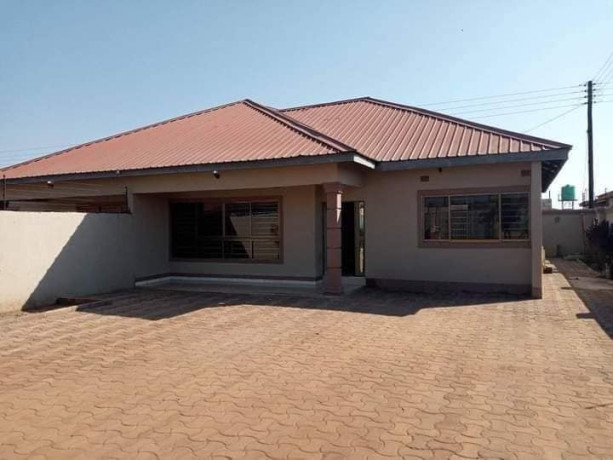 neat-two-bedroom-flat-in-chalala-big-0