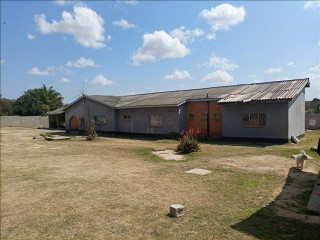 5-bedroom-house-for-sale-in-ibex-hill