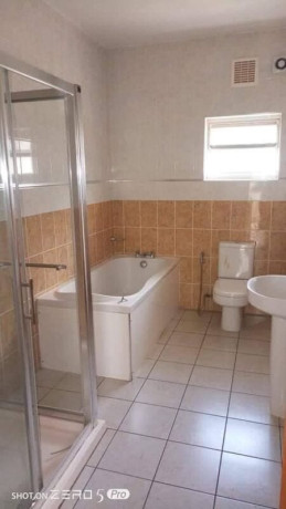 neat-and-beautiful-three-bedroom-apartment-in-kalundu-big-1