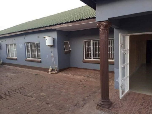 3-bedroom-flat-for-rent-in-libala-south-big-1