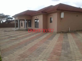 four-bedrooms-house-in-ibex-meanwood