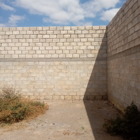 incomplete-structure-on-20-x-15-plotot-with-big-2