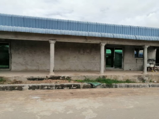 shops-for-rent-big-0