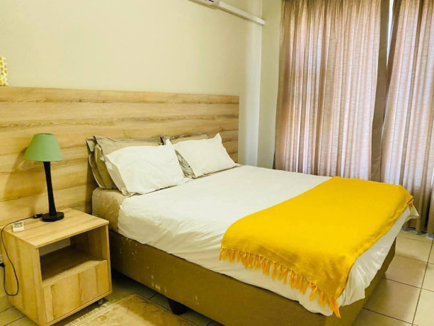 roma-parkfully-furnishedone-bed1300-big-3