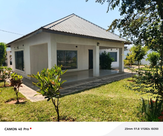 silverest-behind-silverest-gardenstandalone-3bed-mscsalek26m-big-0